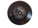 1967    GLADYS KNIGHT & THE PIPS    TAKE ME IN YOUR ARMS AND LOVE ME/ NO ONE