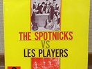 THE SPOTNICKS vs LES PLAYERS  JAPAN ONLY LP SLPM-1262  GRAMMOPHON THIN SLEEVE
