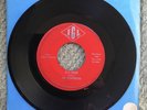 RARE IOWA GARAGE 45 THE SCAVENGERS ON IGL106 1966 ITS OVER / BUT IF YOUR HAPPY