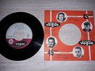45t Johnny hallyday  une boum chez john vogue 45-806  promo