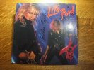 Lita Ford Dancin On The Edge autographed by the band 1988 Mercury The Runaways