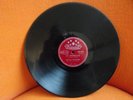 VINYL 78T – GEORGES BRASSENS : LE GORILLE + LA CHASSE AUX PAPILLONS – POLYDOR