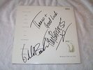 Charlatans  ?– Between 10th and 11th - Signed copy -  near mint condition