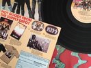 KISS LOVE GUN LP w/ MERCH SHEET NBLP7057 Simmons Stanley Frehley Criss Aucoin