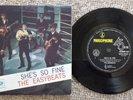 THE EASYBEATS - SHE'S SO FINE - OZ 4 TRACK PARLOPHONE EP - 1965 - GEORGE YOUNG