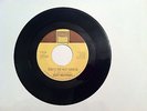 RARE SOUL- ISLEY BROTHERS - THAT'S THE WAY LOVE IS - 45 RPM - (ORIGINAL)    VG+