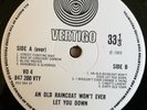 Rod Stewart LP An old raincoat wont ever UK Vertigo swirl press LOVELY COPY