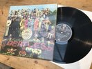 “SGT. PEPPERS” THE BEATLES EXC+1973 REPRESS EMI RIM+CUTOUT G/FOLD VINYL LP
