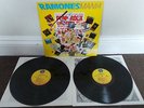 RAMONES - Ramones Mania(GERMAN 1988 1ST PRESS DOUBLE VINYL ALBUM / MINT )
