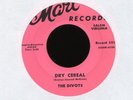 THE DIVOTS Dry Cereal on Mart R&B Rocker 45 Hear