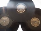 3 Andrews Sisters 78 rpm  (DECCA 25096,28143,28342) 