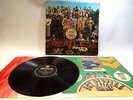 THE BEATLES 'Sgt Pepper's Lonely Hearts Club Band' With Insert & Red Inner - S22