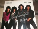 KISS Signed Vinnie Vincent LICK IT UP Lp Cover Photo 1984 w/ Proof Photo