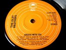 THE ISLEY BROTHERS - GROOVE WITH YOU  7