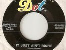 LINDA MACKEY It Just Aint Right  Merry Go Round  DOT  NORTHERN SOUL 45