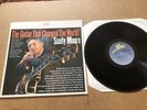 SCOTTY MOORE  THE GUITAR  THAT CHANGED THE WORLD (ELVIS  PRESLEY) EPIC 32306 N/M