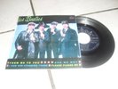 LES BEATLES  SANDWICH REPRO   (FROM ME TO YOU) ORIGINAL BIEM LANGUETTE PRESENTE