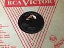 78 RPM Elvis Presley RCA VICTOR 20-3304 Hound Dog / Don't Be Cruel E