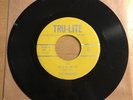 The Chalets - Mom-Mio / Who's Laughing 45 7