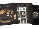 PAUL McCARTNEY & WINGS LP BAND ON THE RUN, DIE-CUT INNER/LYRICS & LARGE POSTER