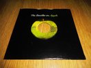 The Beatles Apple 45 record HEY JUDE first press, no credits, thumb tab sleeve