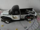 ELVIS PICK UP TRUCK 
