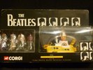 Vintage BEATLES YELLOW SUBMARINE Corgi 05405 2000 white metal figures BOXED