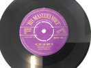 Elvis Presley 45rpm ( Love Me Tender / Any Way You Want Me ). POP 253