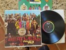 the BEATLES SGT. Pepper's Lonely Hearts Club Band MONO VG+/VG Capitol LP insert