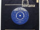 Kiki Dee -  Why Don’t I Run Away From You / Small Town - Fontana label - 1966