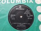 UK Columbia 45 The Mood Mosaic - A Touch Of Velvet / Bond Street P.M. 1966