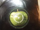 The Beatles – Hey Jude 1968 7” Apple R 5722 – Philips press three-prong centre