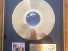 HEART - GREATEST HITS/LIVE 'FLOATER' STYLE RIAA AWARD FOR SALES OF 500,000.