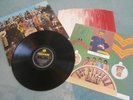 BEATLES SGT PEPPER PARLOPHONE PMC 7027 YELLOW BLACK LABEL RED WHITE INNER INSERT