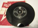 Elvis Presley 45 HOUND DOG  (RCA RECORDS  45-RCA 1095 UK)  1958