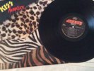 KISS Animalize VINYL LP US PRC Press (72) with lyric inner 422-822-495-1 EX/EX