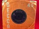 TWO AND A HALF Suburban early morning station 1967 UK 7