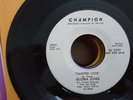 Gloria Jones 