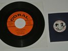 Mickey Mantle Teresa Brewer 45 record I Love Mickey CORAL w/ Promotional Button