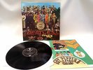 THE BEATLES 'Sgt Pepper's Lonely Hearts Club Band'  LP RE-ISSUE + Insert - S22