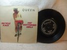Queen – Bicycle Race / Fat Bottomed Girls 1978 7” EMI 2870 PS