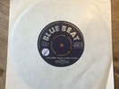 BLUE BEAT 1962  Walking Down King Street Theo Beckford 45/BB 87 Melodisc Records