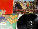 beatles sgt pepper vinyl l.p. 1976.stereo.excellent.insert etc see photos.