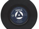 ROLLING STONES - Paint It, Black Tricentre 45 Zimbabwe FM7234