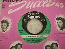 45T JUKE BOX SERGE GAINSBOURG POINCONNEUR DES LILAS / DOUZE BELLES DANS LA PEAU