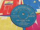JOHNNY KIDD  -   HURRY ON BACK TO LOVE / I WANT THAT  -   UK  HMV POP 978 (1962)