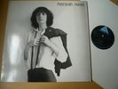Patti Smith ?– Horses LP Arista ?ARTY 122 EX/EX+ plus GLORIA 12