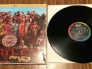 The Beatles Sgt. Peppers Lonely Hearts Club Band LP W/PICTURE INSERT PLAY TESTED