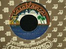 VINYL RECORD 45 KISS ROCK AND ROLL ALL NITE NM