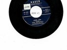 The Capitols SOUL 45 (KAREN 1524) Cool Jerk/Hello Stranger NM